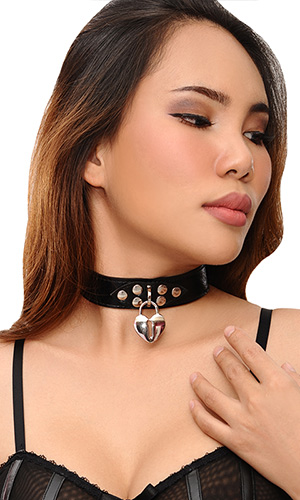 Lock-Heart Leather Collar